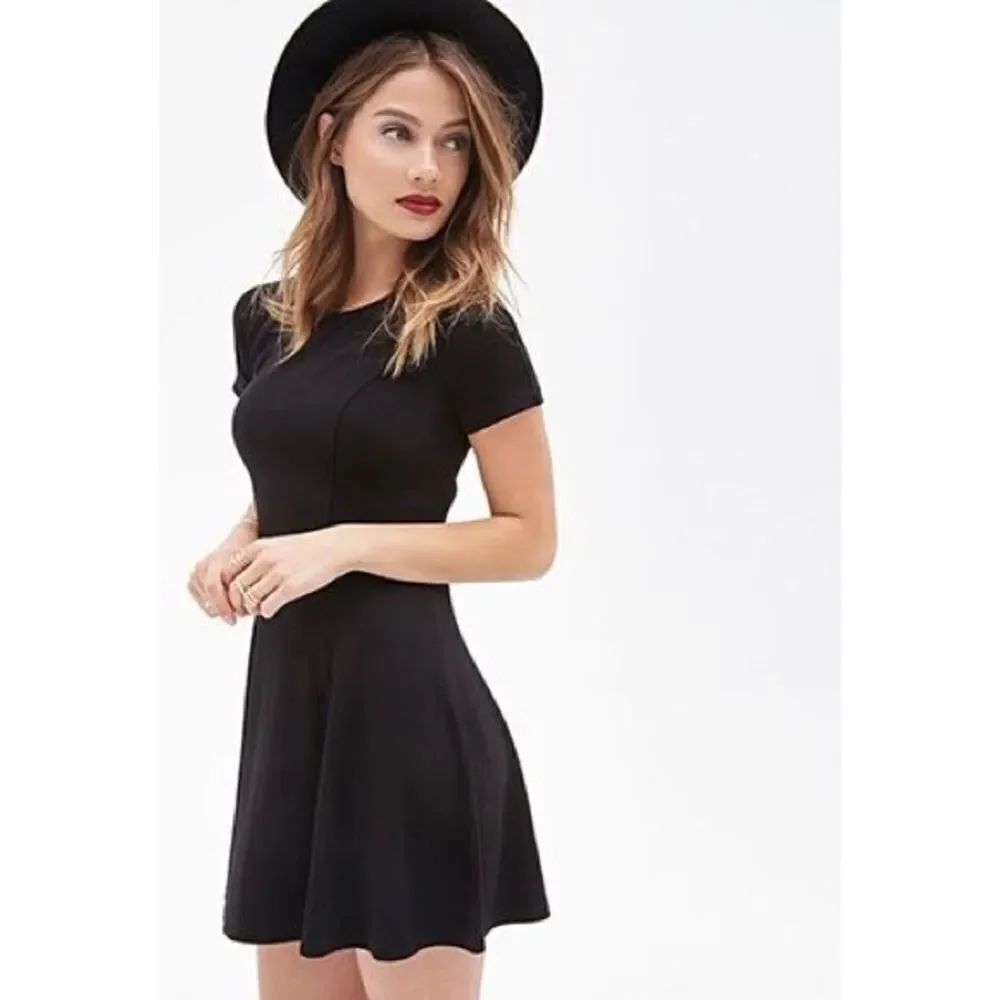 ✨F21 Burgundy Fit & Flare Dress✨